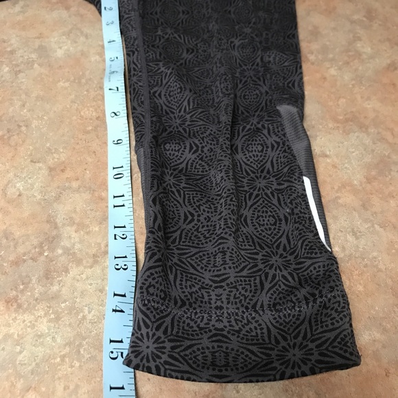 Athleta | Grey Asphalt Starfruit Bare To Run Capri - Picture 10 of 11